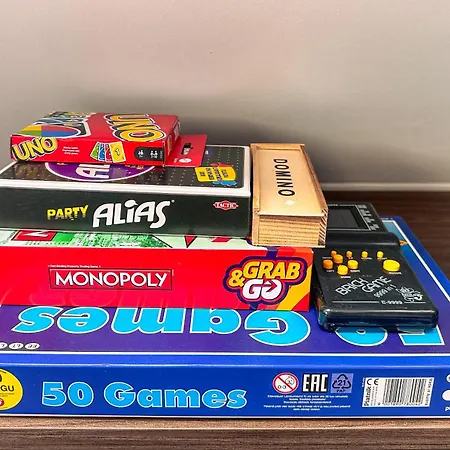 Tiny Gem Next To The Park Apartment *