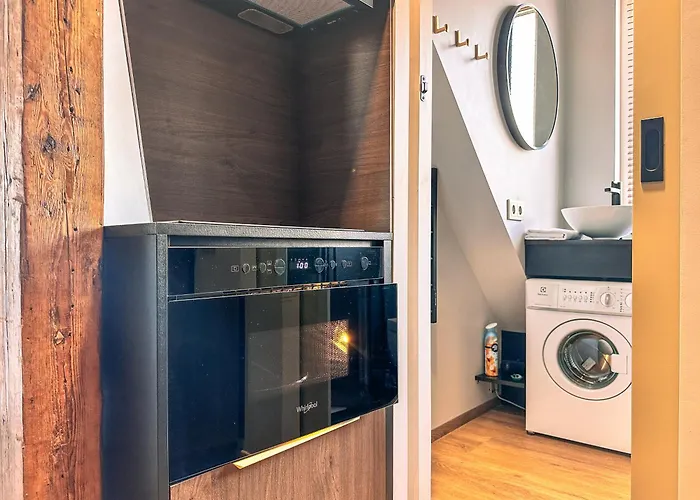 Tiny Gem Next To The Park Daire *